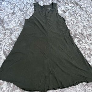 Universal Thread Women’s Olive Green Tank V-Neck Dress - Size Medium